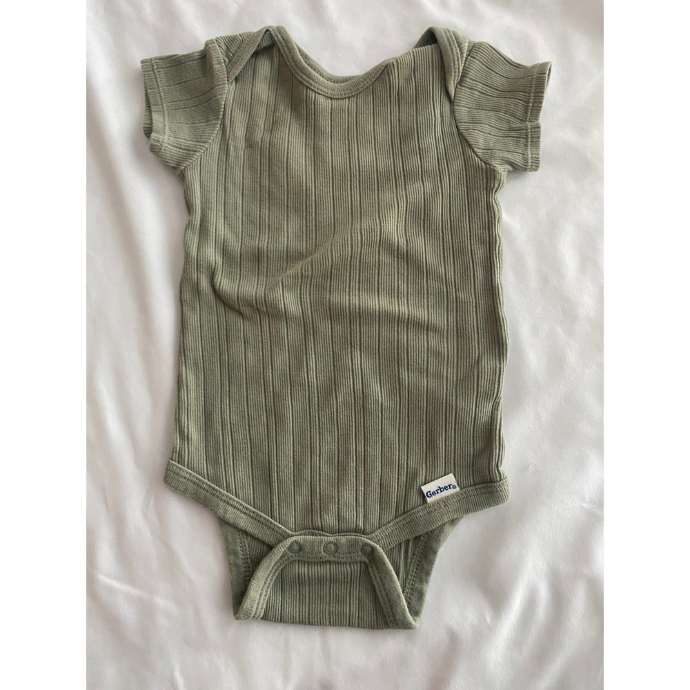 Gerber Unisex Ribbed Earthy Short Sleeve Bodysuit Size 6-9M Sage Green